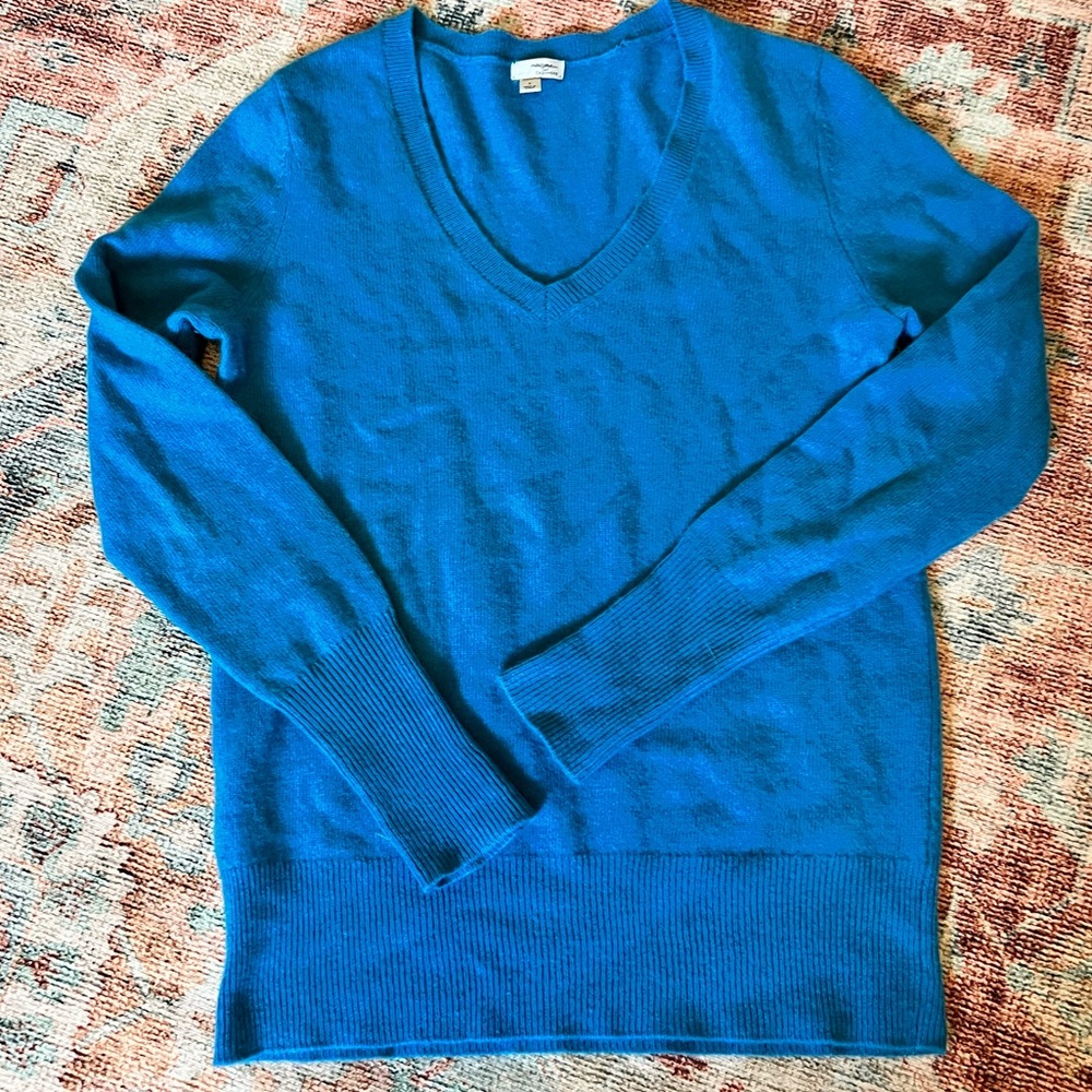 Cashmere sweater